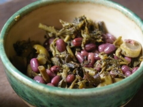 タラの芽と小豆の煮物